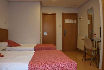 Habitación Doble (2
                                            camas) Hotel Picos de Europa